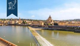 Appartamenti a Firenze, Italia (prezzo su richiesta)