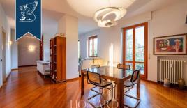 Appartamenti per 2 000 000 euro a Milano, Italia