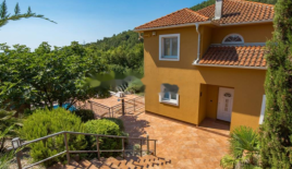 Casa per 890 000 euro a Opatija, Croazia