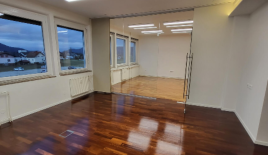 Ufficio per 178 000 euro a Lubiana, Slovenia