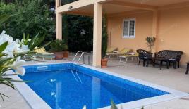 Hotel für 663 000 euro in Radovici, Montenegro