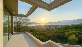 Villa for 700 000 euro in Tivat, Montenegro