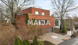 Casa per 1 400 000 euro a Helsinki, Finlandia