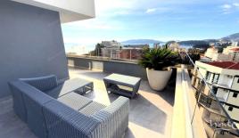 Apartment für 690 000 euro in Becici, Montenegro