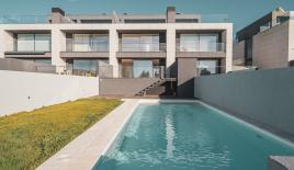 Townhouse for 1 250 000 euro in Porto, Portugal