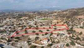 Terreno para 375 000 euro en Lárnaca, Chipre