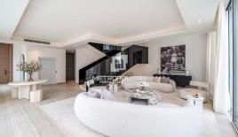 Villa pour 2 311 181 Euro à Dubaï, EAU