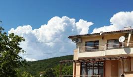 Cabaña para 230 000 euro en Kosharitsa, Bulgaria