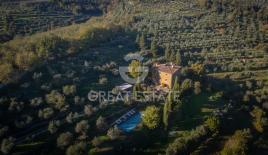 House for 1 650 000 euro in Italy