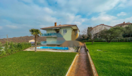 Appartamento per 460 000 euro a Capodistria, Slovenia