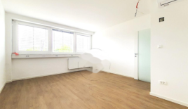 Ufficio per 388 000 euro a Lubiana, Slovenia