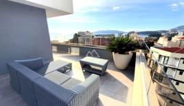 Apartment für 690 000 euro in Becici, Montenegro