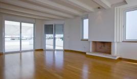 Maisonette für 1 050 000 euro in Athen, Griechenland