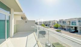 Townhouse per 297 383 euro a Dubai, EAU