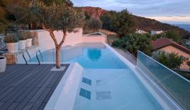 Villa für 590 000 euro in Rezevici, Montenegro