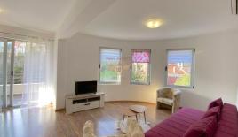 Flat for 150 000 euro in Becici, Montenegro