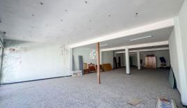 Tienda para 190 000 euro en San Miguel de Salinas, España