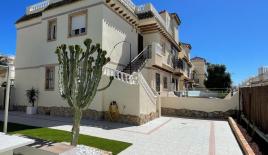 Casa para 1 500 euro por mes en Orihuela Costa, España