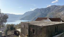 Casa para 150 000 euro en Risan, Montenegro