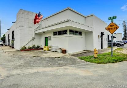 Propiedad comercial para 5 302 066 euro en Miami, Estados Unidos