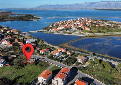 Grundstück für 800 000 euro in Zadar, Kroatien