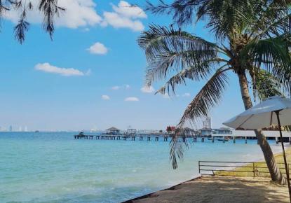 Land for 2 151 323 euro in Pattaya, Thailand