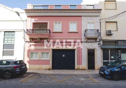 House for 850 000 euro in Portimao, Portugal