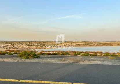 Land for 1 124 778 euro in Dubai, UAE