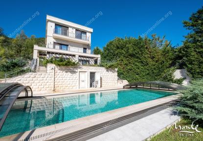 Villa for 3 900 000 euro in Tivat, Montenegro