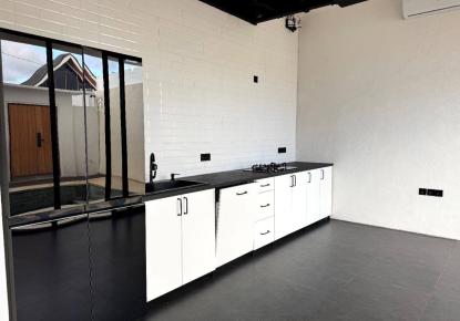 Stadthaus für 117 055 euro in Kerobokan, Indonesien