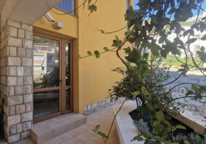 Piso para 170 000 euro en Petrovac, Montenegro