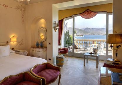 Hôtel pour 7 000 000 Euro à Arona, Italie