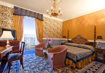 Hôtel pour 4 000 000 Euro à Arona, Italie