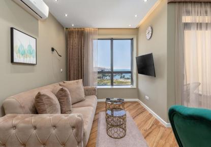 Oficina para 3 650 000 euro en Šušanj, Montenegro