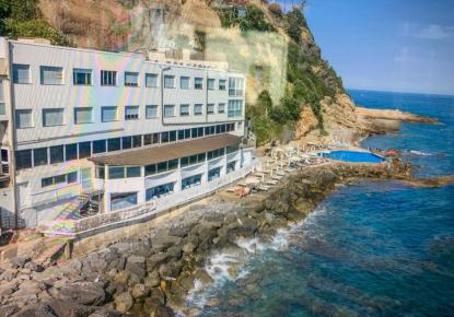 Hôtel pour 3 700 000 Euro à Ospedaletti, Italie