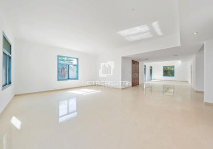 Villa für 2 210 904 euro in Dubai, VAE