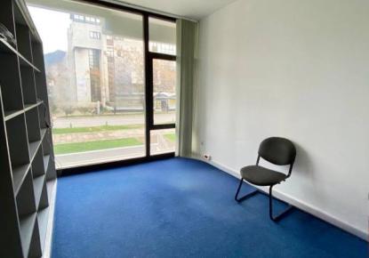 Propiedad comercial para 420 000 euro en el Bar, Montenegro