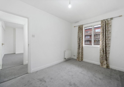 Flat for 385 250 euro in London, United Kingdom