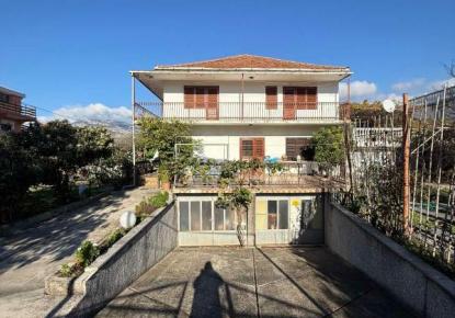 Casa para 350 000 euro en Montenegro