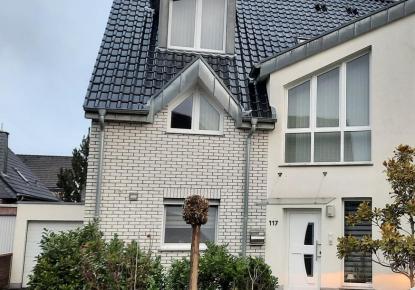 Casa para 850 000 euro en Monchengladbach, Alemania