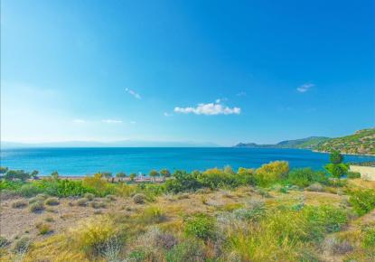Terreno para 320 000 euro en Loutraki, Grecia