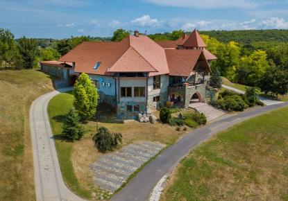 Villa per 3 500 000 euro a Siofok, Ungheria