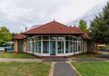 Caffè, ristorante per 330 788 euro sul Balaton, Ungheria