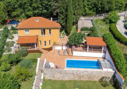 Casa per 890 000 euro a Opatija, Croazia