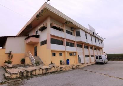 Propiedad comercial para 600 000 euro en Salónica, Grecia