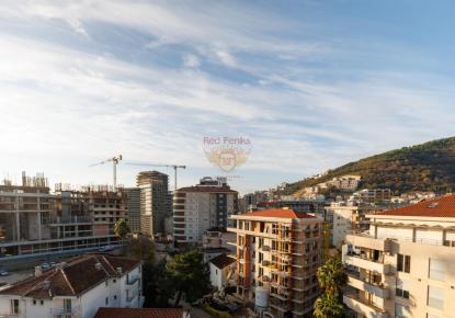 Piso para 299 000 euro en Budva, Montenegro