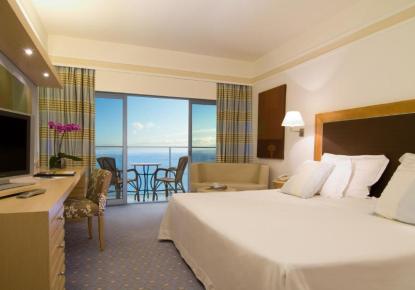 Hotel for 27 000 000 euro in Funchal, Portugal