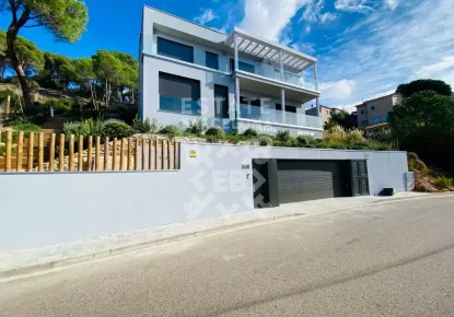 Villa para 869 500 euro en Lloret de Mar, España