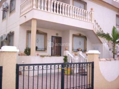 Ático para 75 000 euro en Torrevieja, España