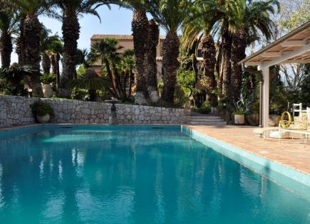 Villa in San Remo, Italien (preis auf Anfrage)